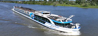 VIVA Cruises: VIVA MOMENTS