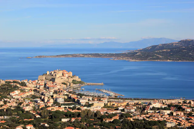 Hafen Calvi