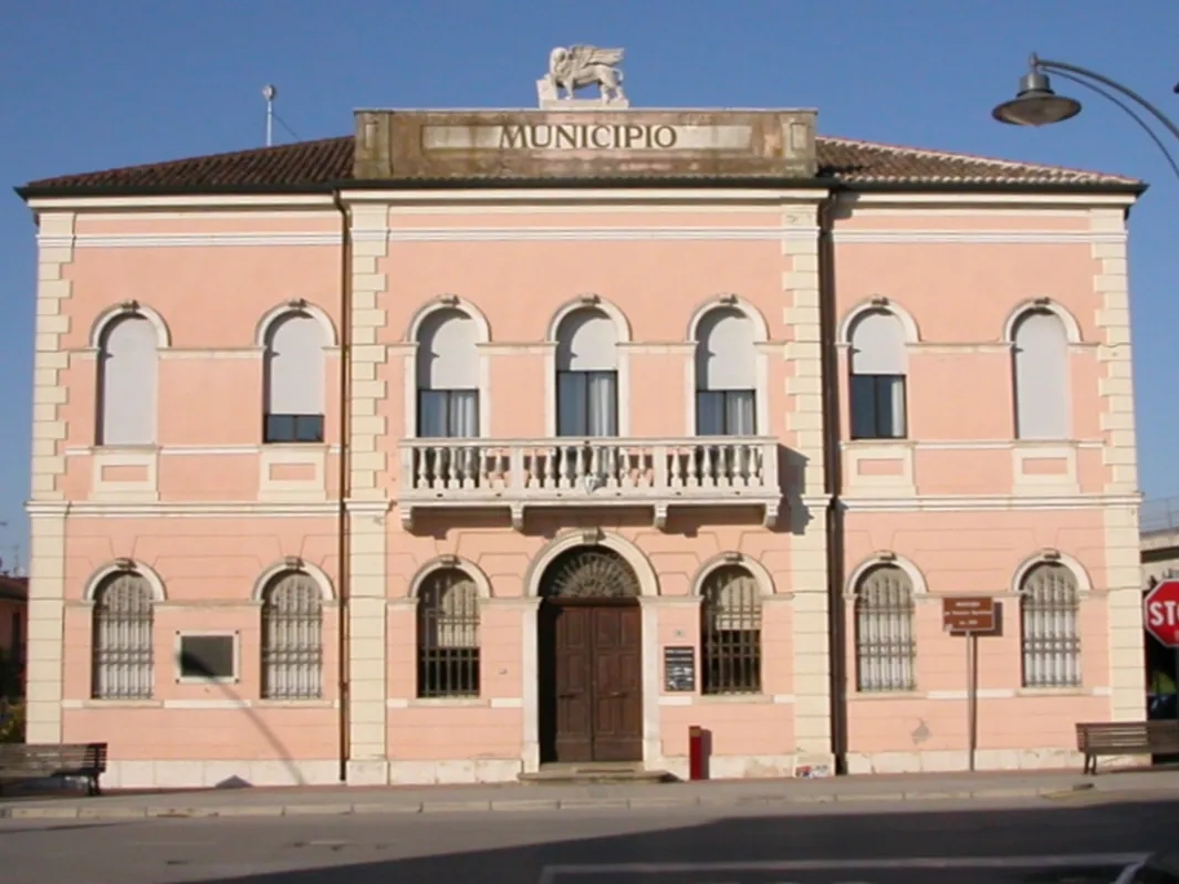 Hafen Polesella