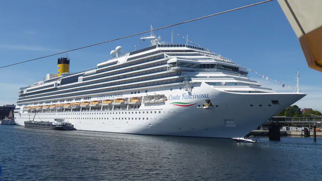 Kreuzfahrtschiff Costa Fascinosa