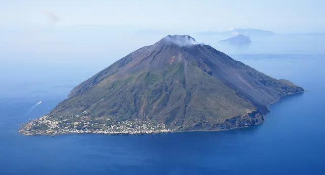 Hafen Stromboli