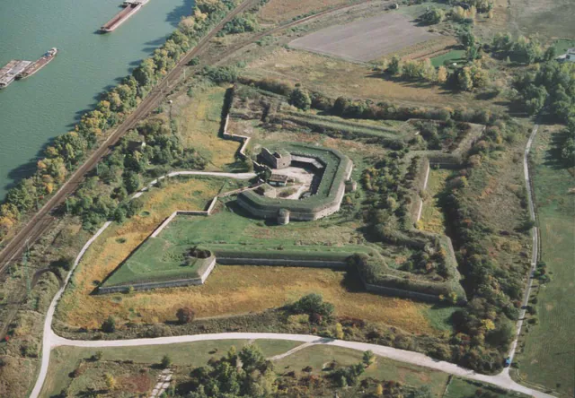 Hafen Komárom