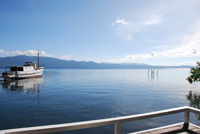 Hafen Alotau