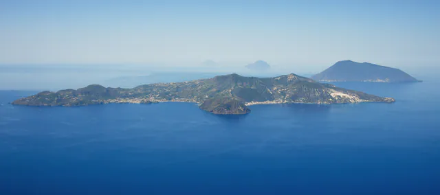 Hafen Lipari